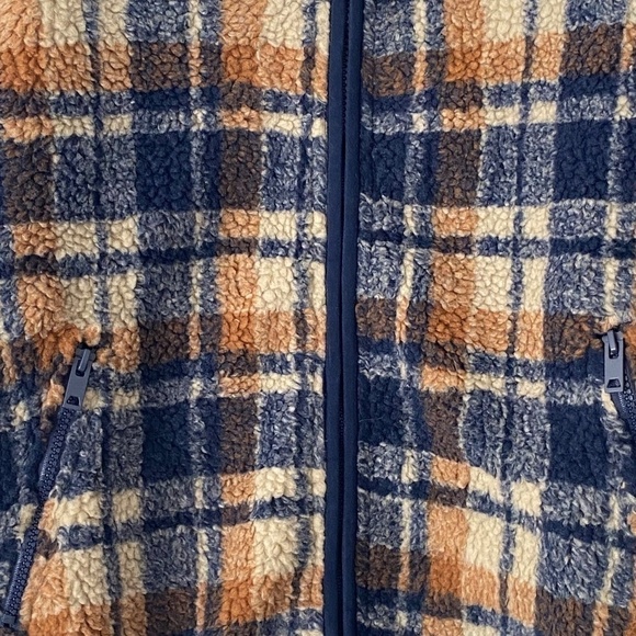 NWT Team Ltd. ladies blue plaid teddy zip jacket size small (fits more like a M) - Picture 3 of 13